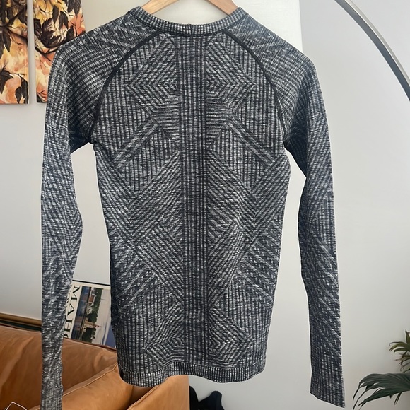 Lululemon Rest Less Pullover - Picture 3 of 3